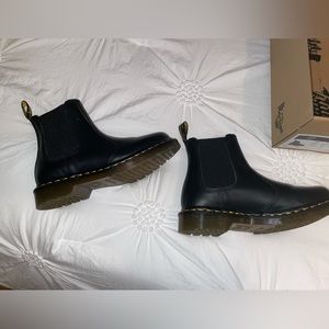 2976 SMOOTH LEATHER PLATFORM CHELSEA BOOTS